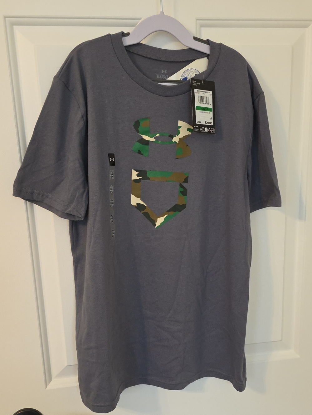 NWT Under Armour Boys Large Gray Short-Sleeve Tee with Green Camo Logo